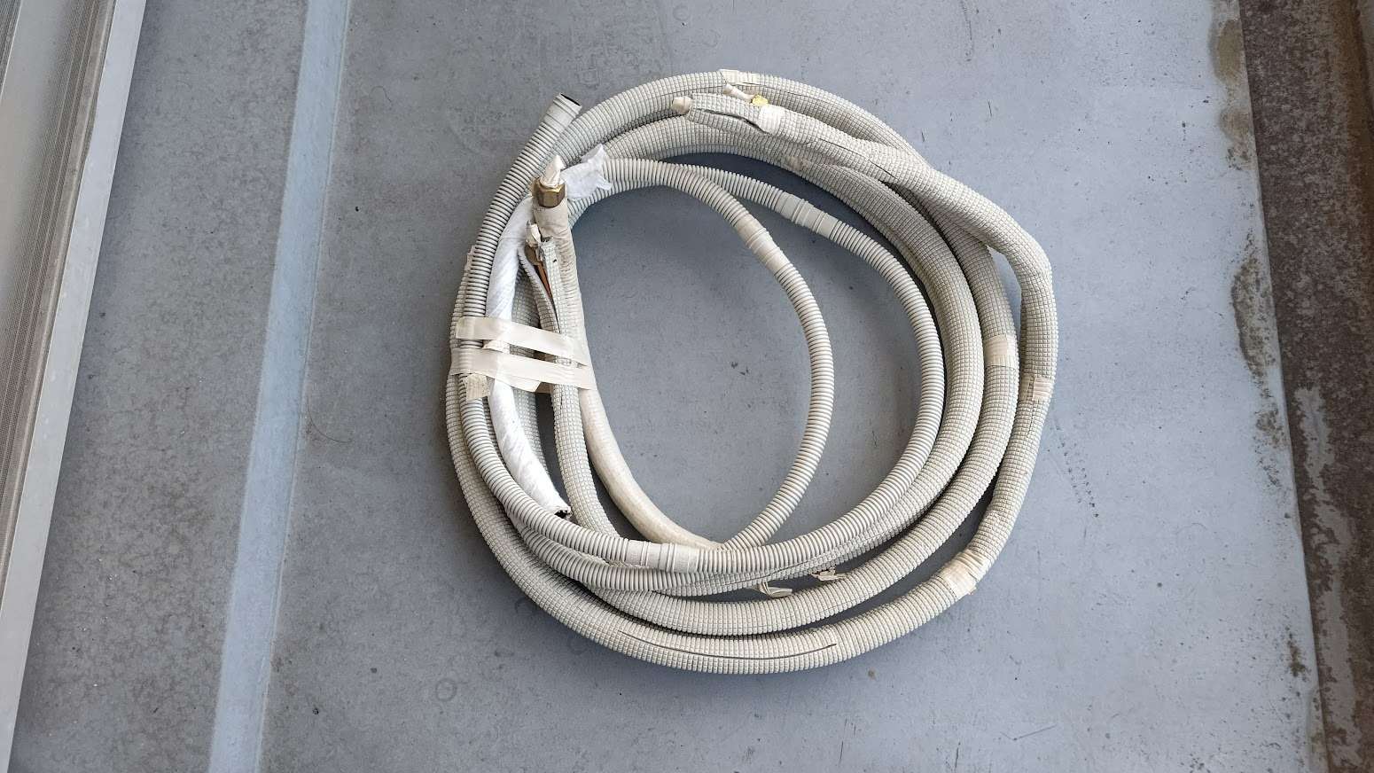 新品　中古 エアコン　取付　取り付け　標準工事　修理　水漏れ 回収 20230509122458.jpg