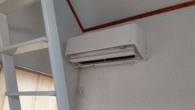 廣田電気自宅で高所作業｜ダイキンAN40WAP-W中古エアコンの取り付け