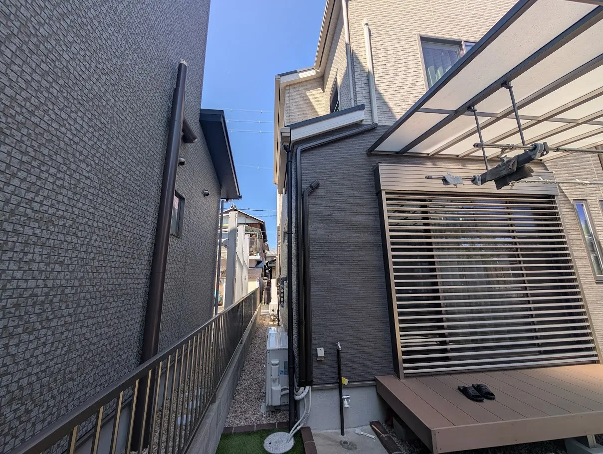 守山市M様施工事例|破風板に沿うように屋外化粧カバーの取り付け完了です♪
