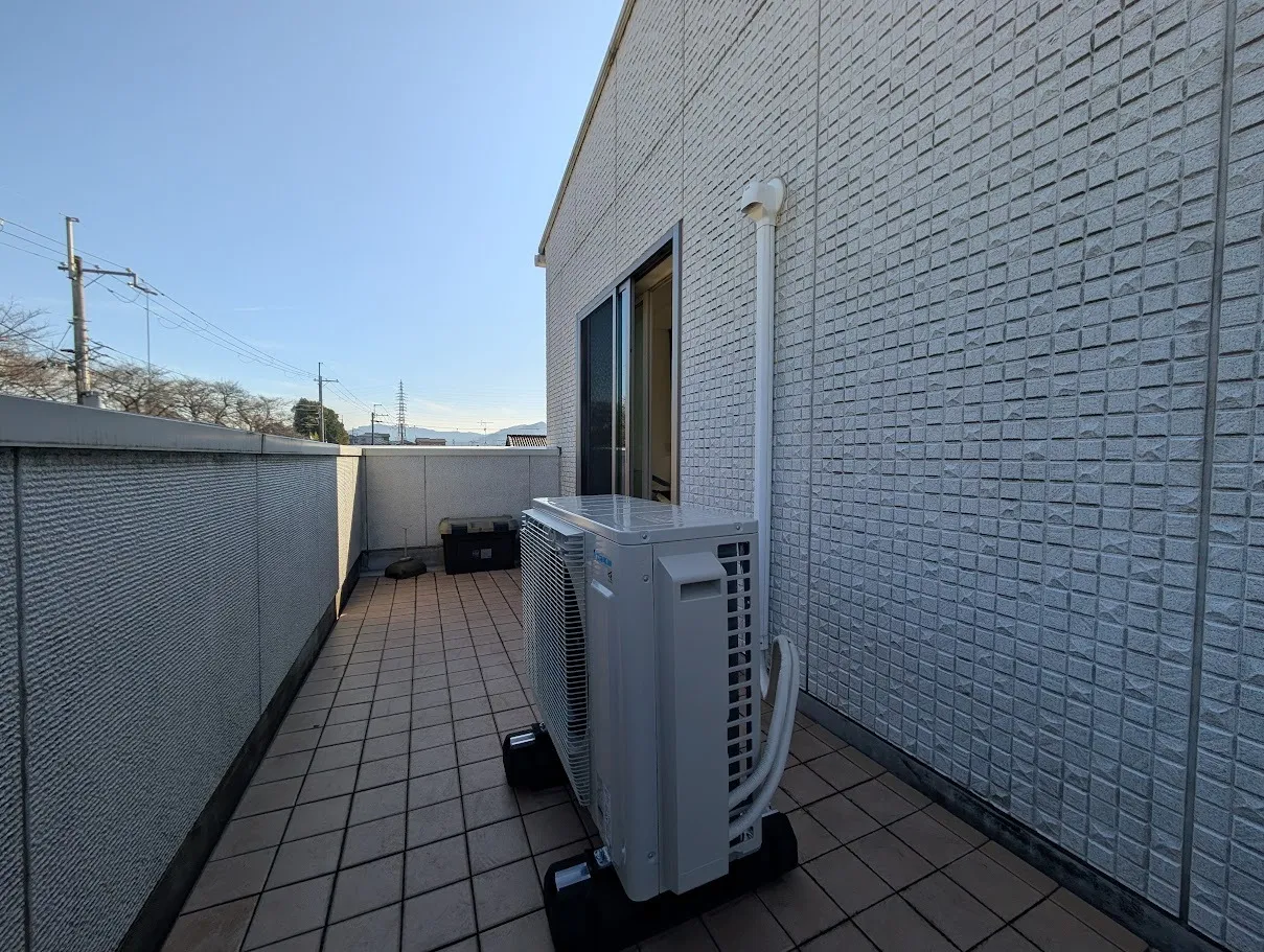 エアコン入替後：室外機です